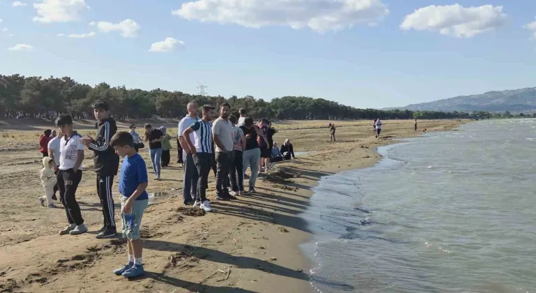 İznik Gölü’ne giren iki kuzenin cansız bedenlerine ulaşıldı