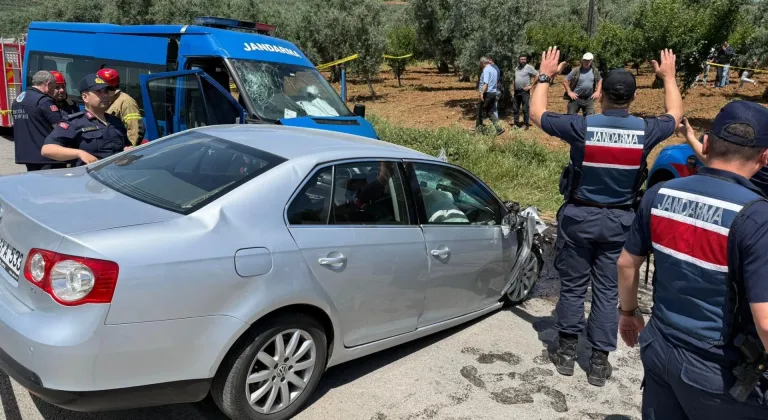 Jandarma aracıyla çarpıştı: Sürücü hayatını kaybetti