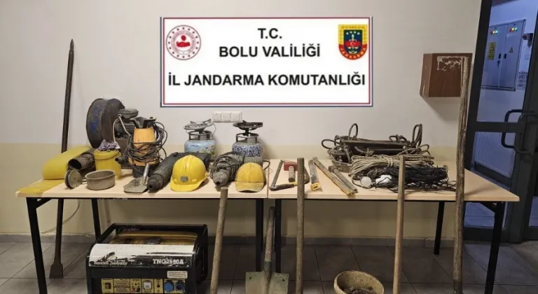 Kaçak kazı yapan 3 kişi suçüstü yakalandı