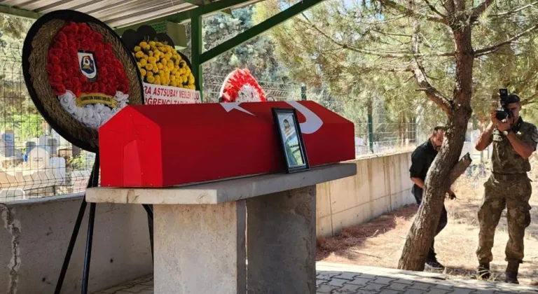Kara astsubay öğrencisi Bursa'da toprağa verildi