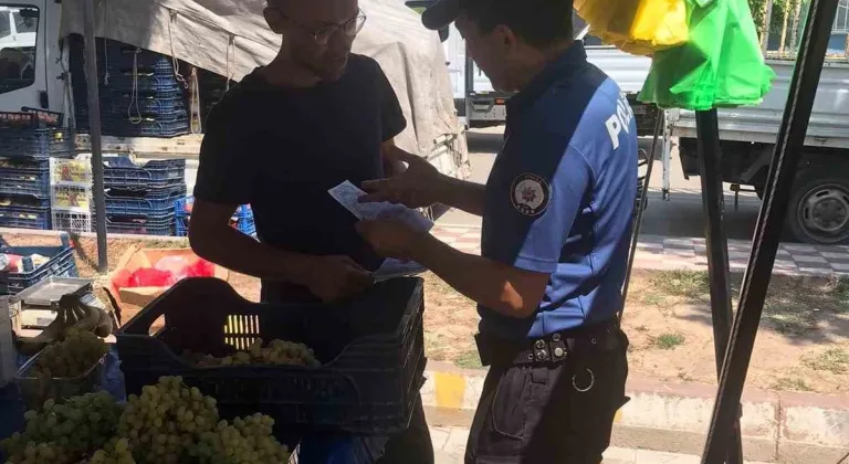 Bursa'da polis dolandırıcılığa karşı broşür dağıttı