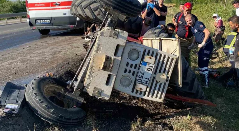 Bursa'da traktör ile çekici çarpıştı: 1 yaralı