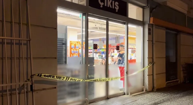 Markette "Sen sapık mısın?" diyen kadını ve 14 yaşındaki kızı vurdu