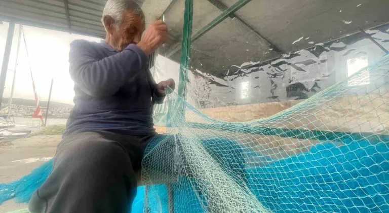 Balıkçıların ağı müsilajla delik deşik