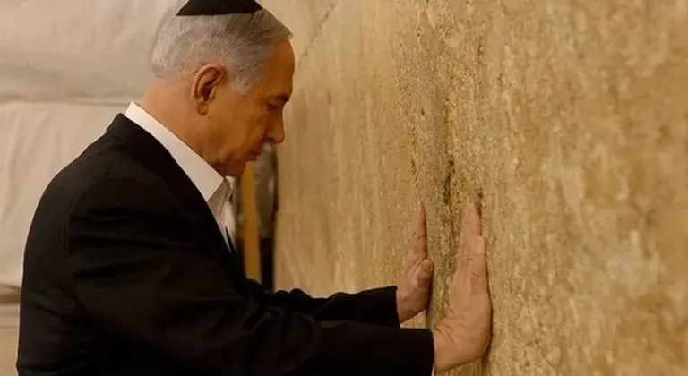 Netanyahu, Ağlama Duvarı'nda Trump için dua etti