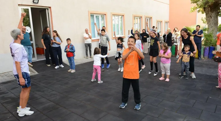 Nilüfer Belediyesi’nden engelli bireylere özel zumba etkinliği
