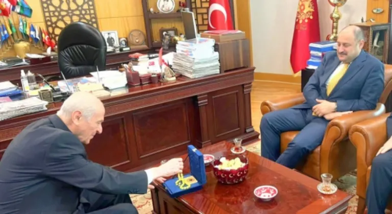 O Belediye MHP'ye mi geçiyor? Ankara'da kritik görüşme!