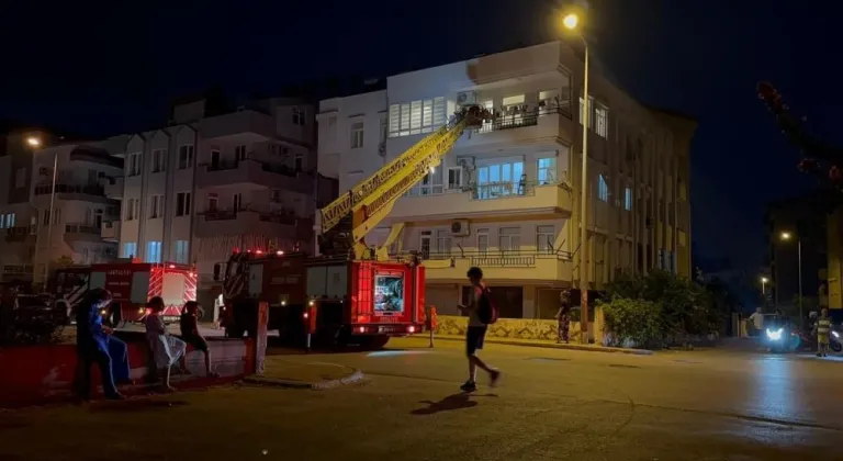 Ocakta unutulan tencere yangına sebep oldu