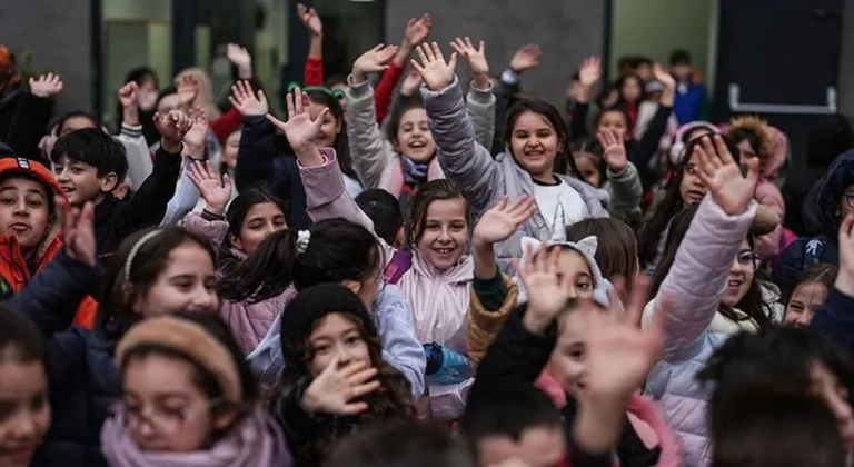 Öğrenciler sürpriz! Yaz tatili süresi açıklandı
