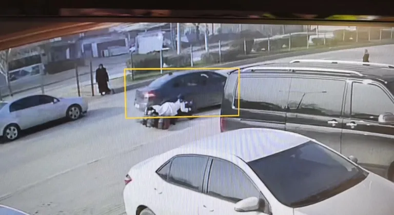 Bursa'da otomobil elektrikli bisikletle çarpıştı: 1 yaralı
