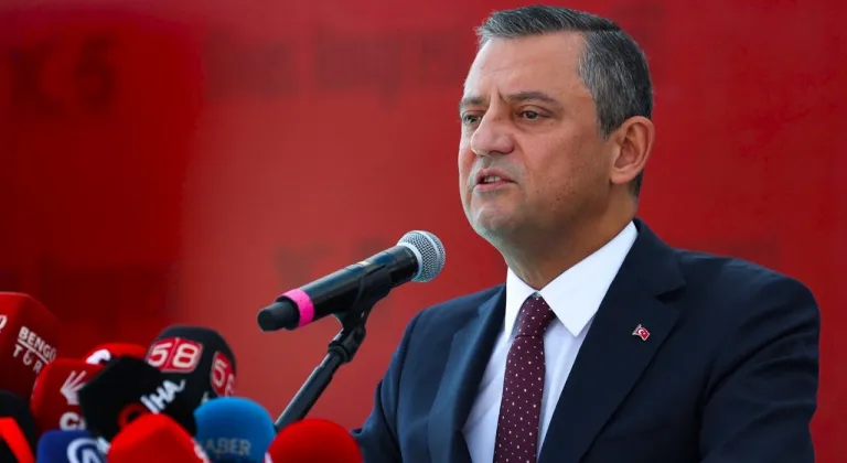 Özgür Özel'den PKK'nın fesih kararına ilişkin ilk açıklama