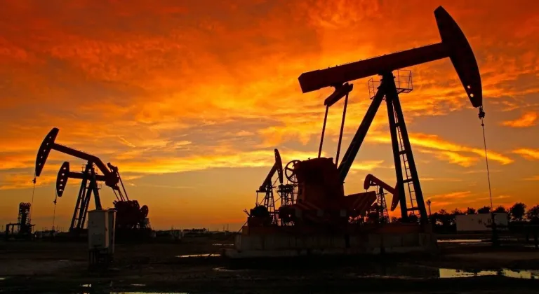 Petrol son beş ayın zirvesinde