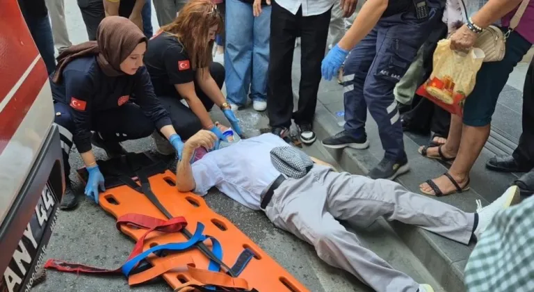 Samsun'da motosiklet yayaya çarptı