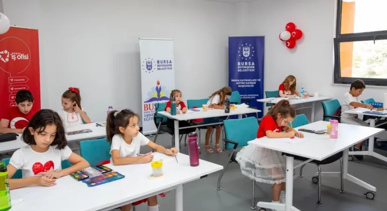 Sanat atölyeleri çocukların hayatlarına renk kattı