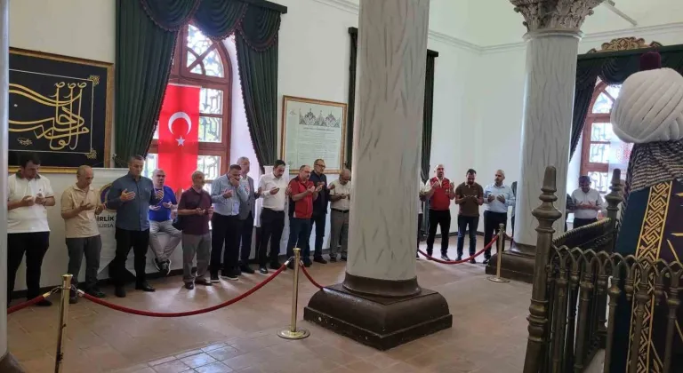Osmanlı’nın şehit padişahı Bursa’da kabri başında anıldı