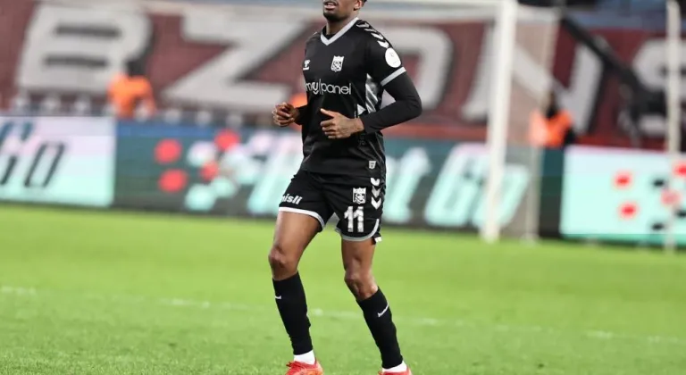 Sivasspor’da Menig ile yollar ayrıldı