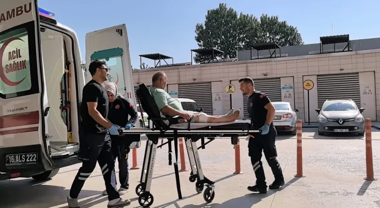 Spiralle bacağını kesen işçi hastaneye kaldırıldı