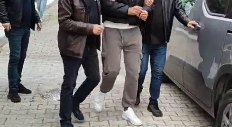 Suç makinesi aşk tatilinde kıskıvrak!