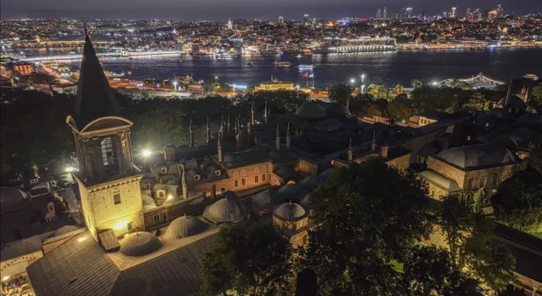Topkapı Sarayı'nda gece turları yarın sona eriyor