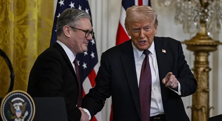 Trump, İngiltere Başbakanı Starmer ile görüştü