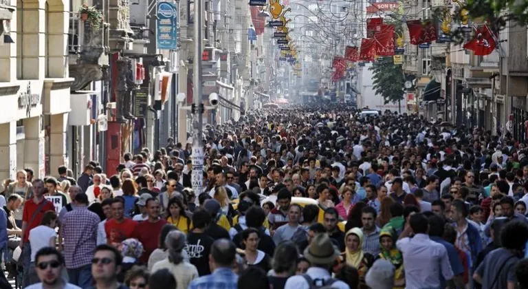 Türkiye'nin nüfusu 85 milyon 824 bin 854 kişi oldu