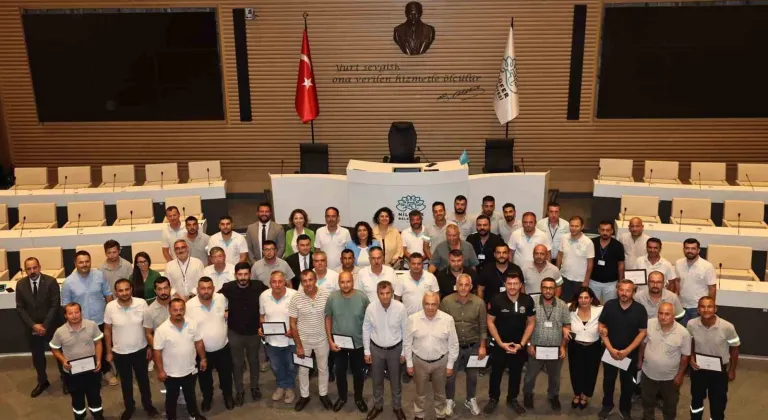 Başkan Şadi Özdemir yangınlarla mücadelede görev alan ekibe teşekkür etti