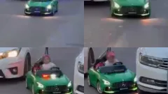 Çocuk akülü araçtaydı, otomobil çarptı!