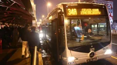 Metrobüs durağında havaya ateş eden şahıs gözaltına alındı