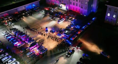 Bursa'da şafak operasyonu: Uyuşturucu tacirleri yataklarından alındı