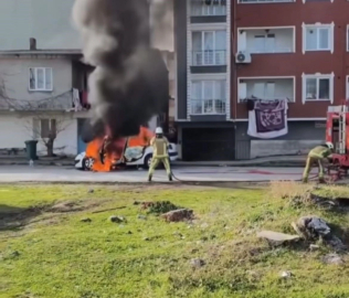 Bursa'da yangına müdahale edilirken patlama meydana geldi