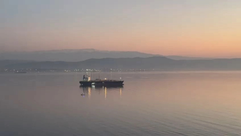 Gemlik'te kötü kokuların geldiği gemi hakkında flaş gelişme