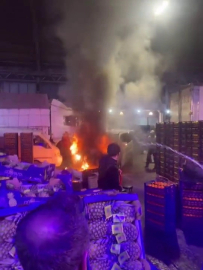 Bursa sebze meyve halinde yangın!