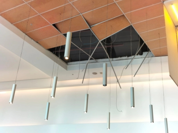 Bursa'da bir AVM'nin tavanı çöktü