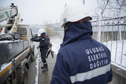 Güney Marmara’da kar mesaisi devam ediyor