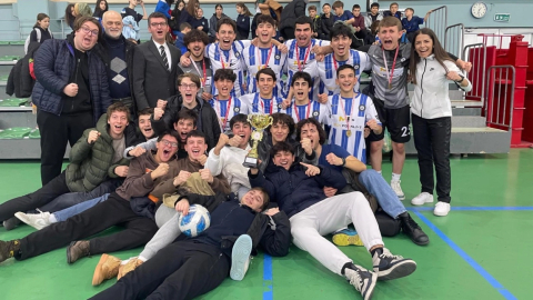 Nilüfer Borsa İstanbul Fen Lisesi futsal takımı Bursa şampiyonu oldu