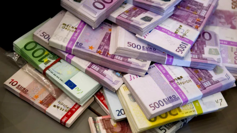 Dolar ve Euro yükselişe geçti
