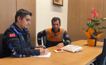 Bursa'da temizlik personelinden örnek davranış