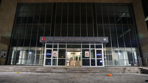 Van Büyükşehir Belediyesi'ne kayyum atandı