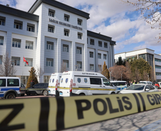 Üniversitede silahlı saldırı!