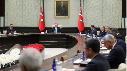 AK Parti'den kabine değişikliği mesajı