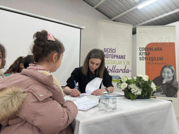 Hümeyra Koçer, köylü çocuklarla dostluğu konuştu