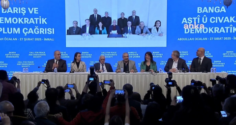 Abdullah Öcalan'ın 'silah bırakın' çağrısı dünya basınında