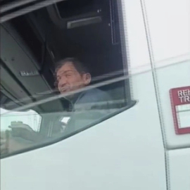 Bursa'da trafik terörü! Tartıştığı kişiye camdan küllük fırlattı