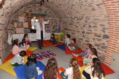 Molla Yegân'da ders zili çaldı