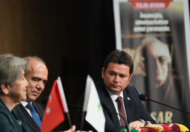 Osmangazi’de yılın aydını Yaşar Kemal oldu