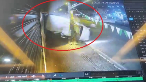 Işık ihlali yaptı, taklalar attı