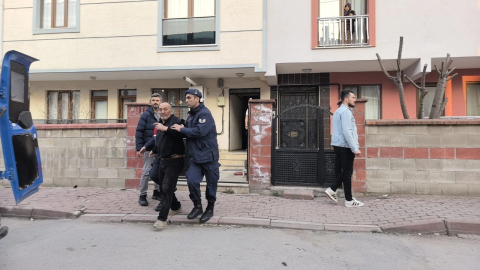 Bıçaklı ve çekiçli saldırgan serbest bırakıldı