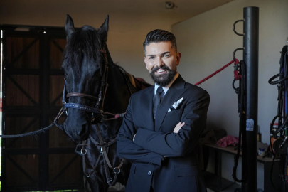 Klibinde oynattığı atı satın aldı