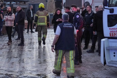 Yangın bölgesinde güvenlik önlemi alan polise saldırı