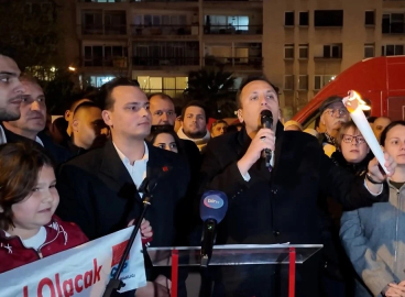 Belediye Başkanı diplomasını yaktı